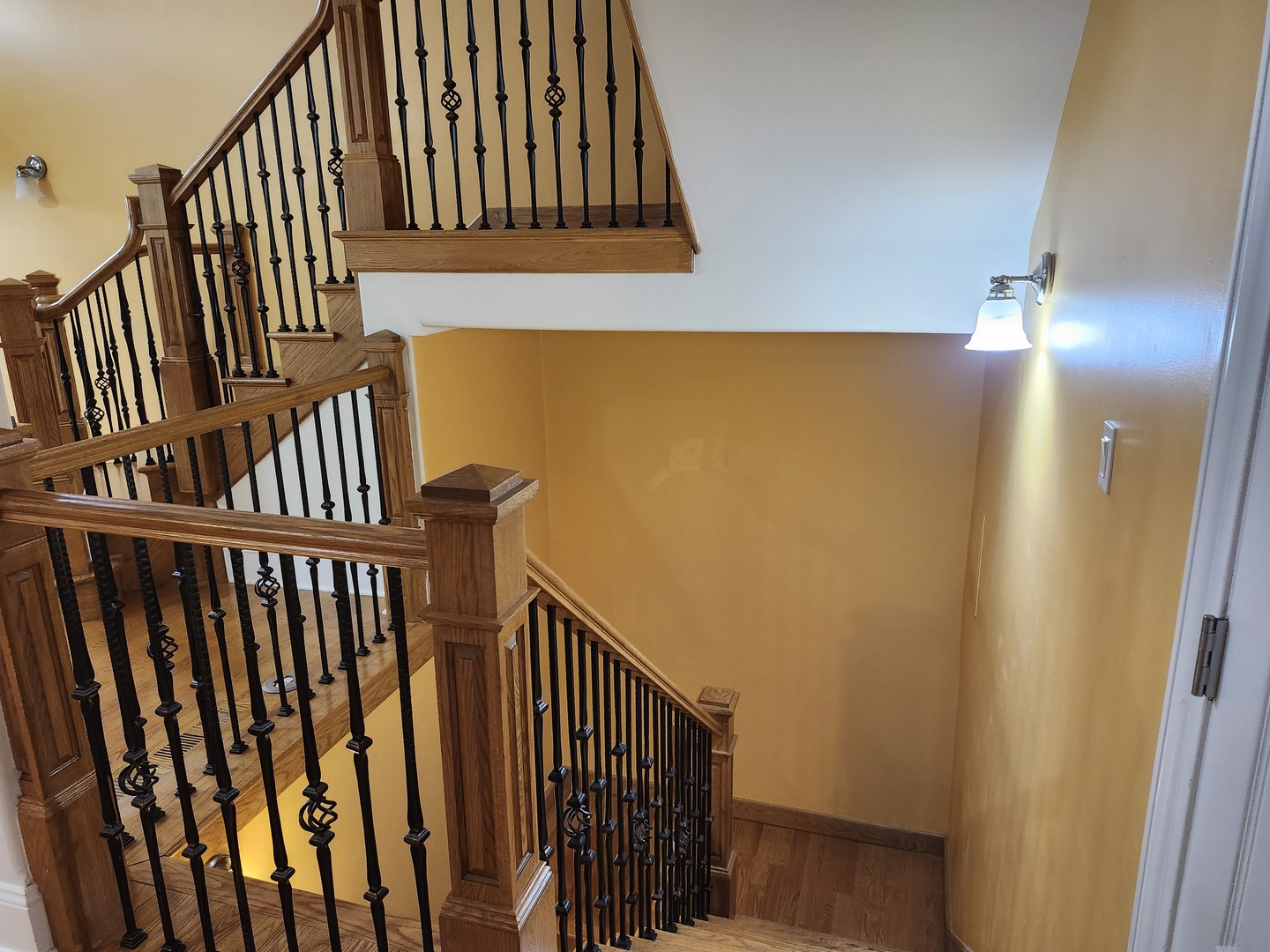 16W305 Shadow Creek Drive Unit: 305