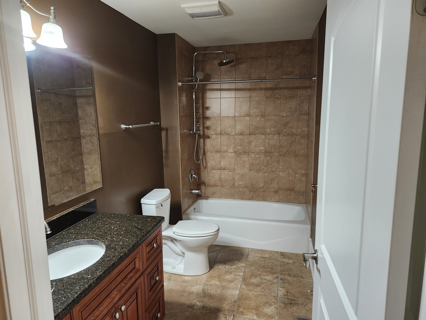 16W305 Shadow Creek Drive Unit: 305