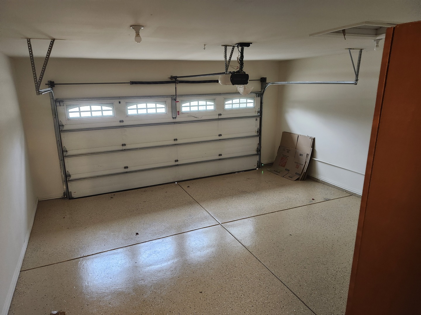 16W305 Shadow Creek Drive Unit: 305