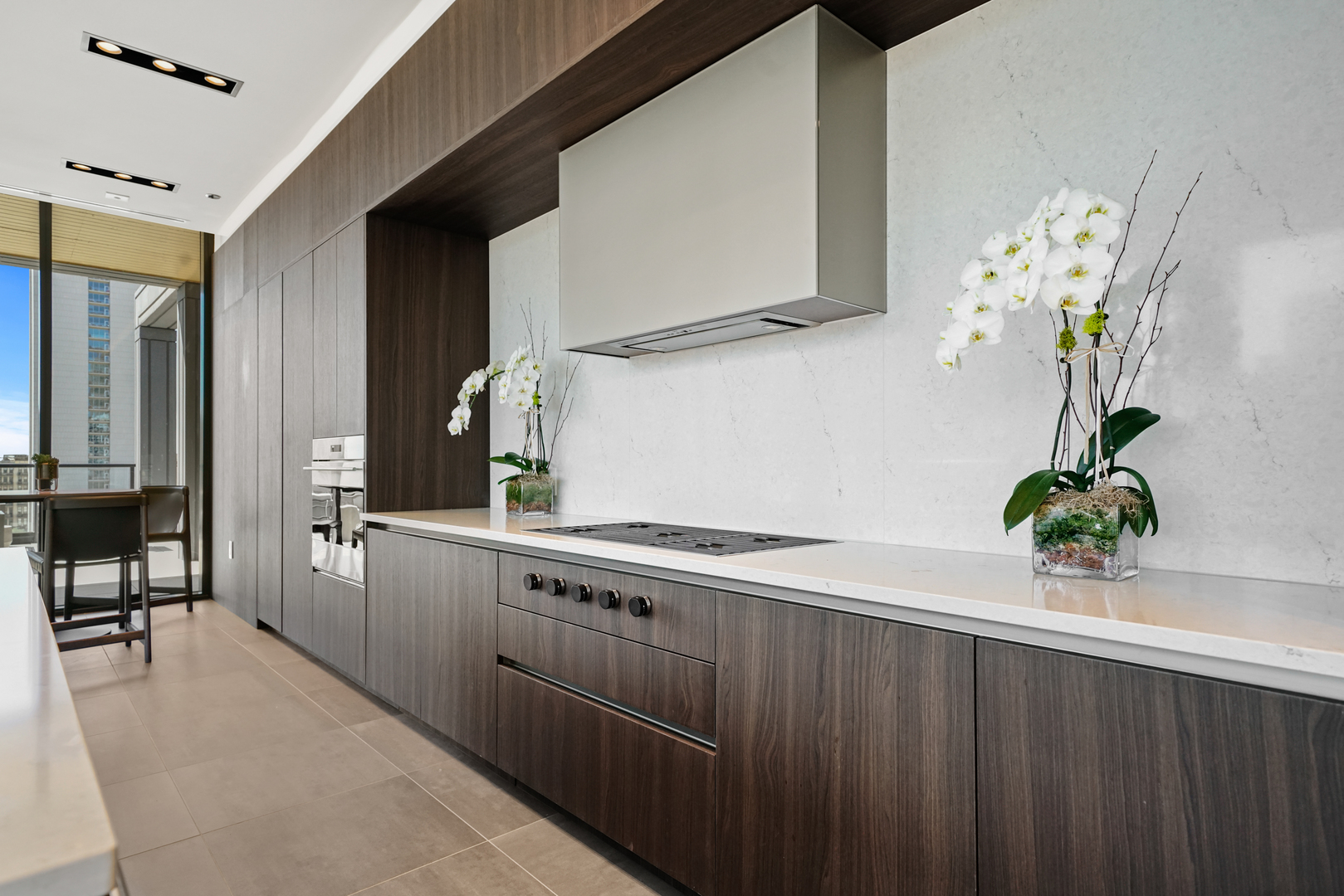 366 W Superior Street Unit: 303