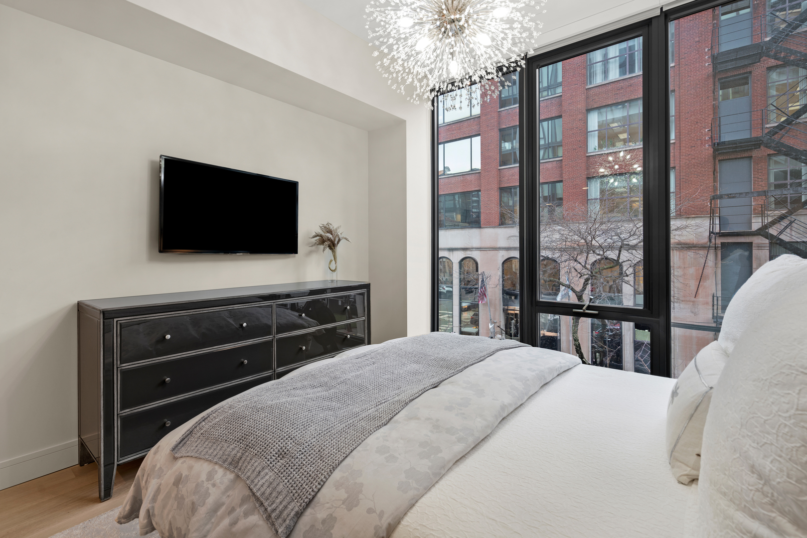 366 W Superior Street Unit: 303