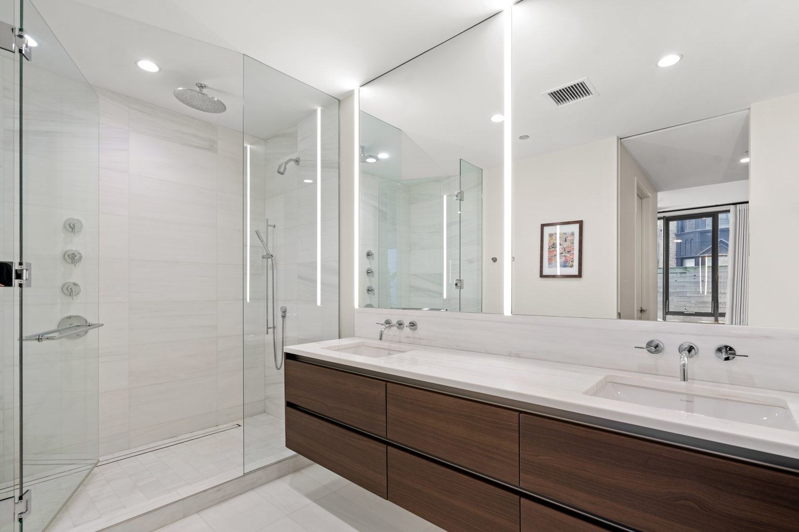 366 W Superior Street Unit: 303