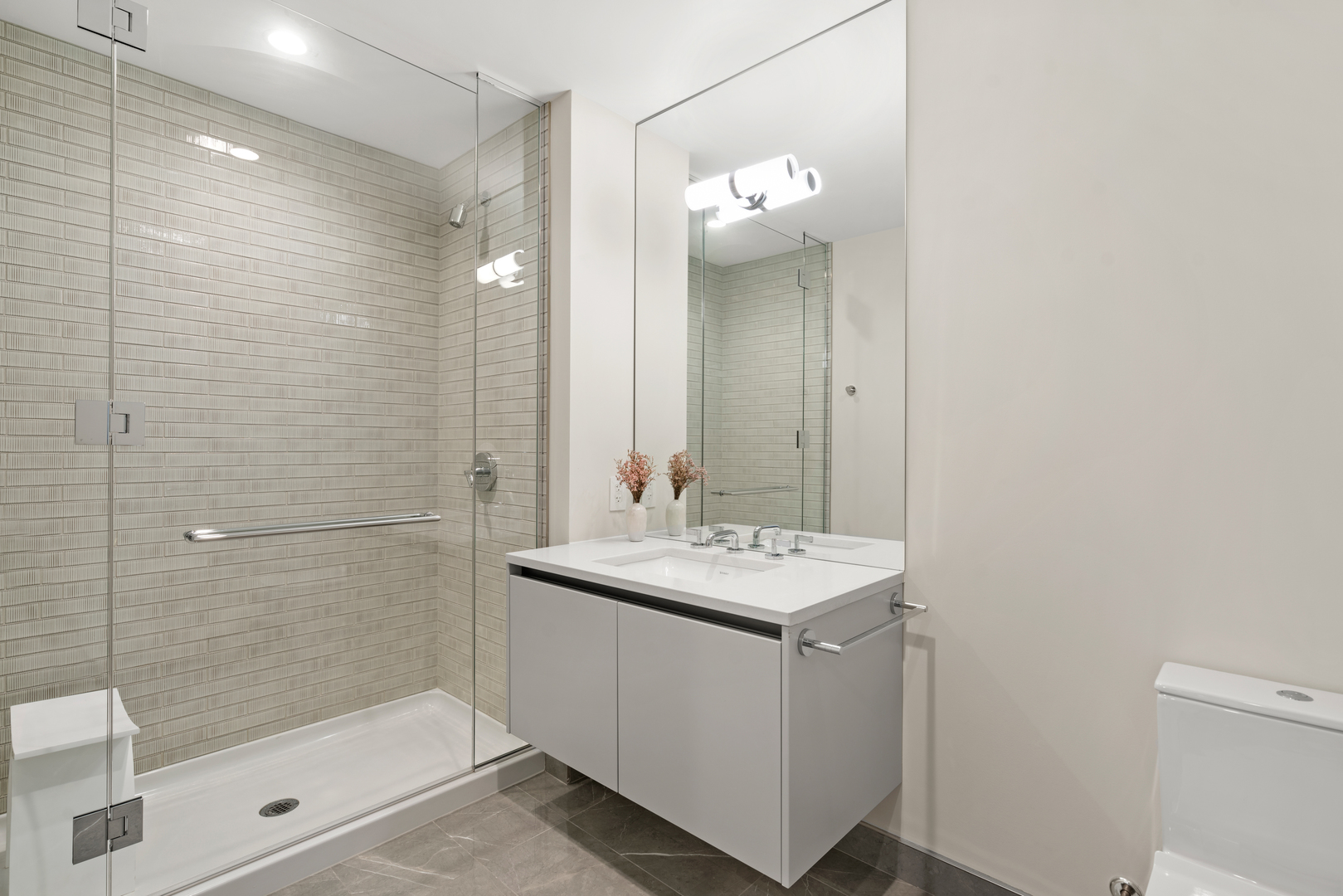 366 W Superior Street Unit: 303