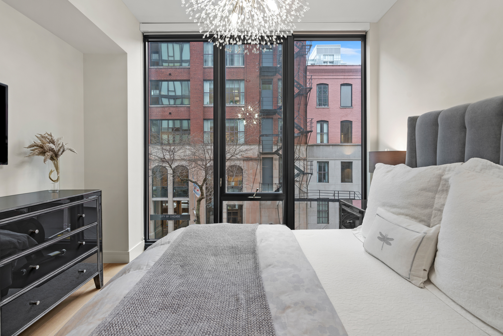 366 W Superior Street Unit: 303