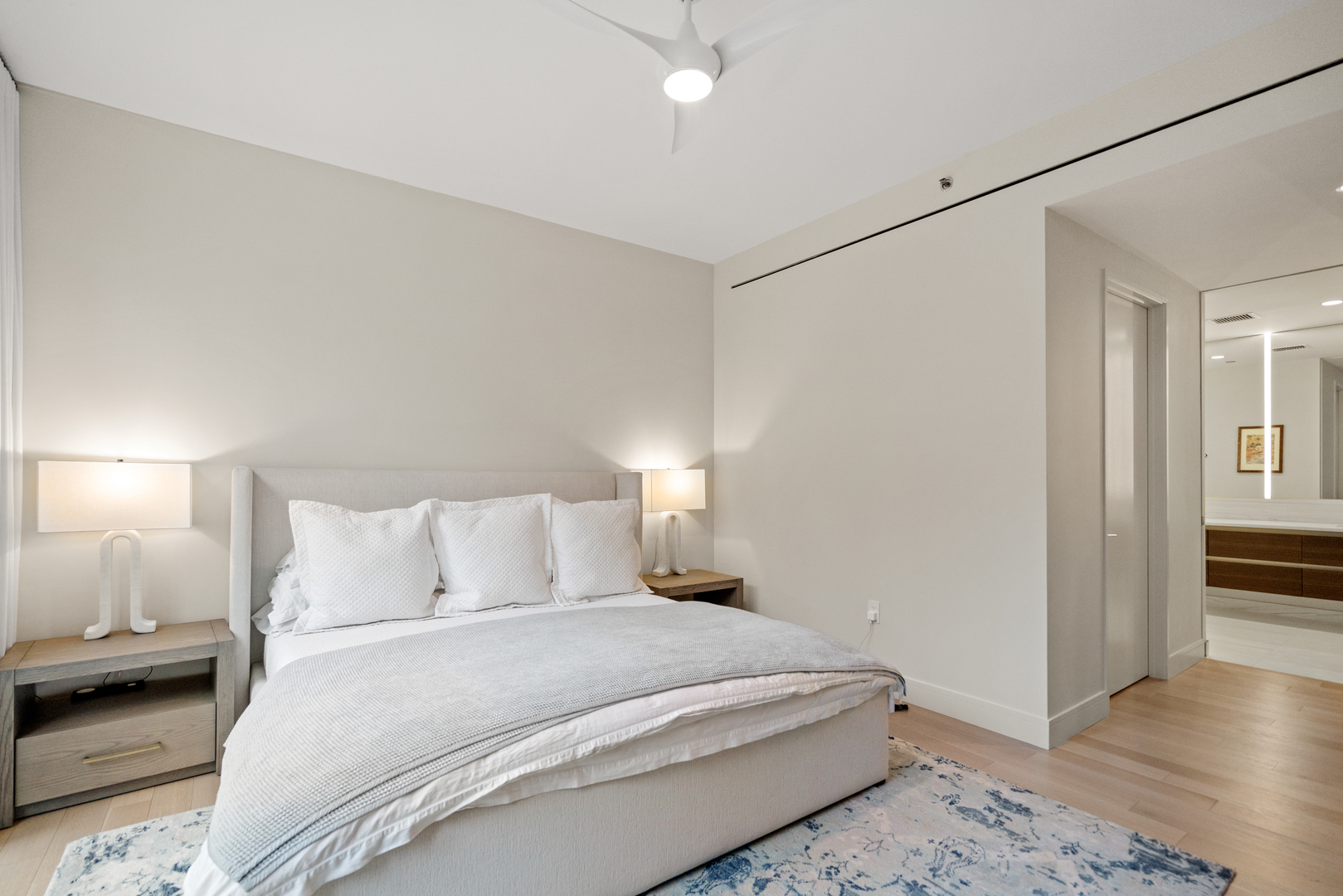 366 W Superior Street Unit: 303