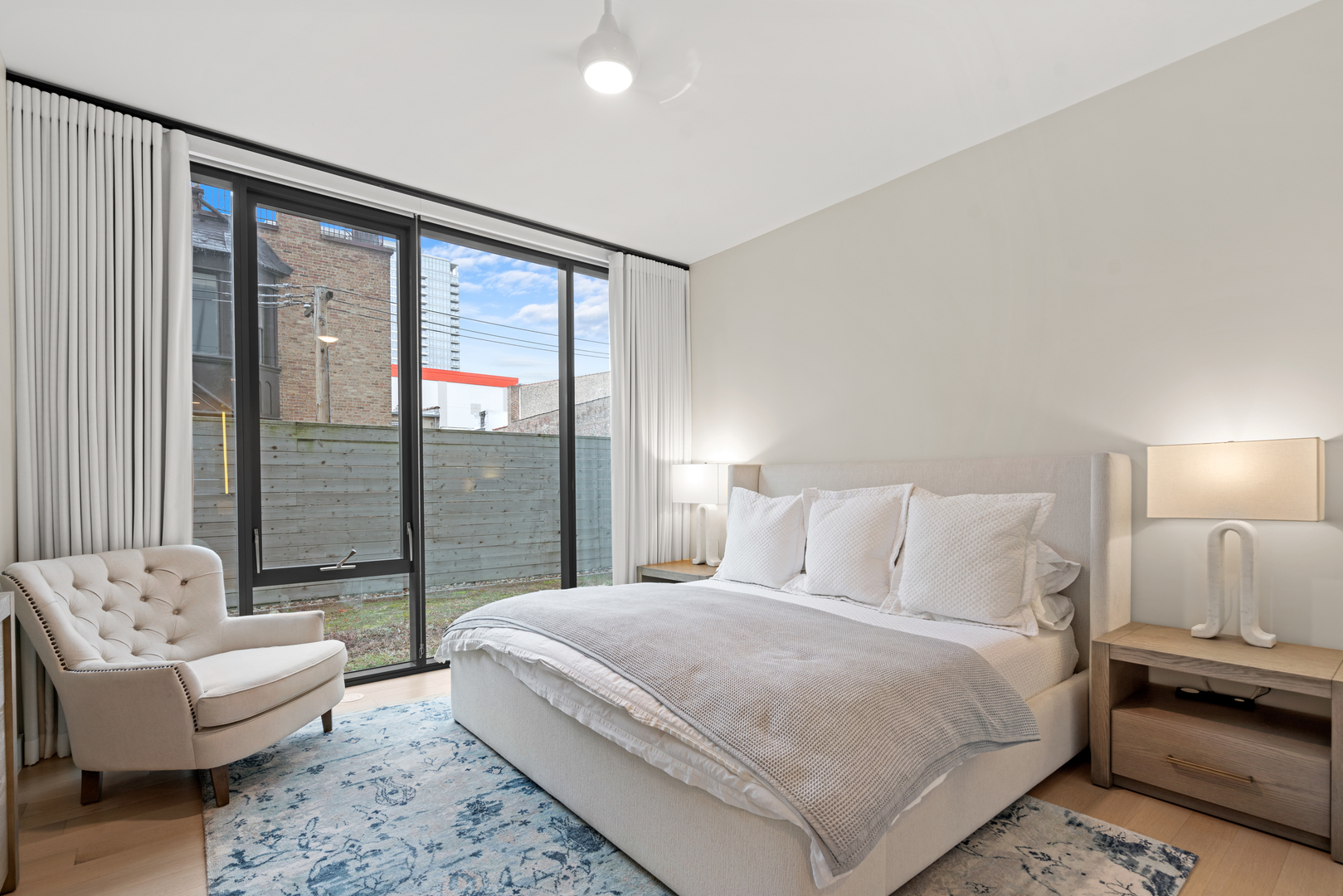 366 W Superior Street Unit: 303