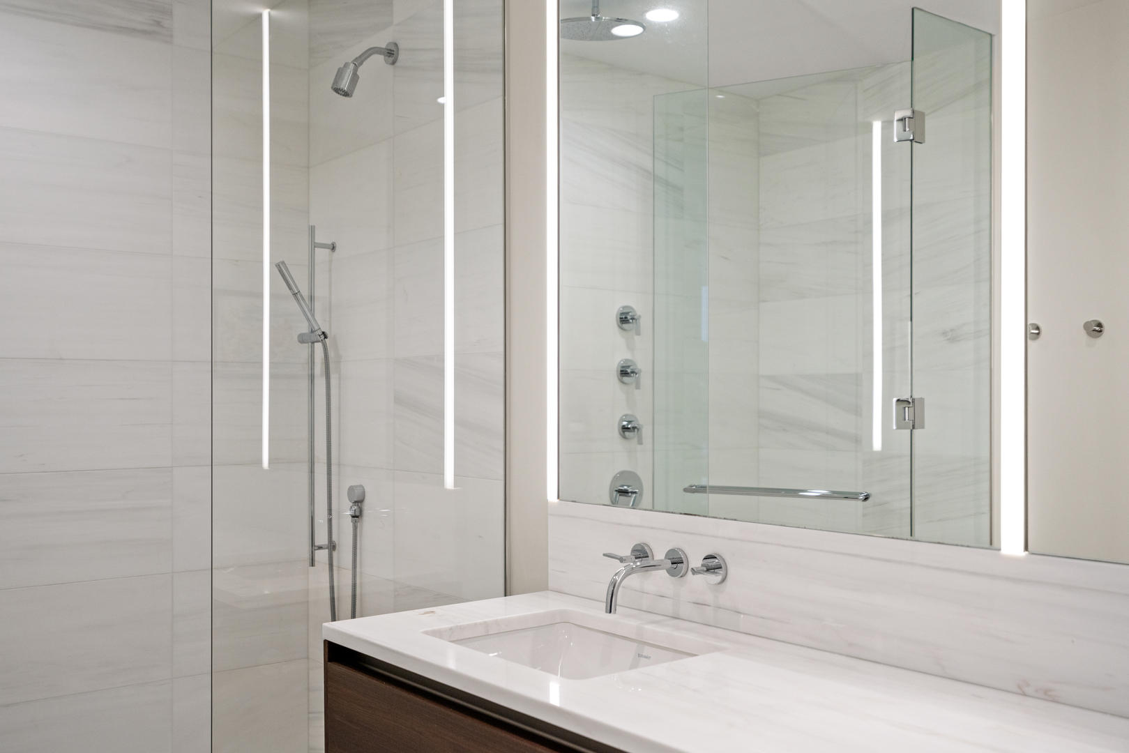 366 W Superior Street Unit: 303