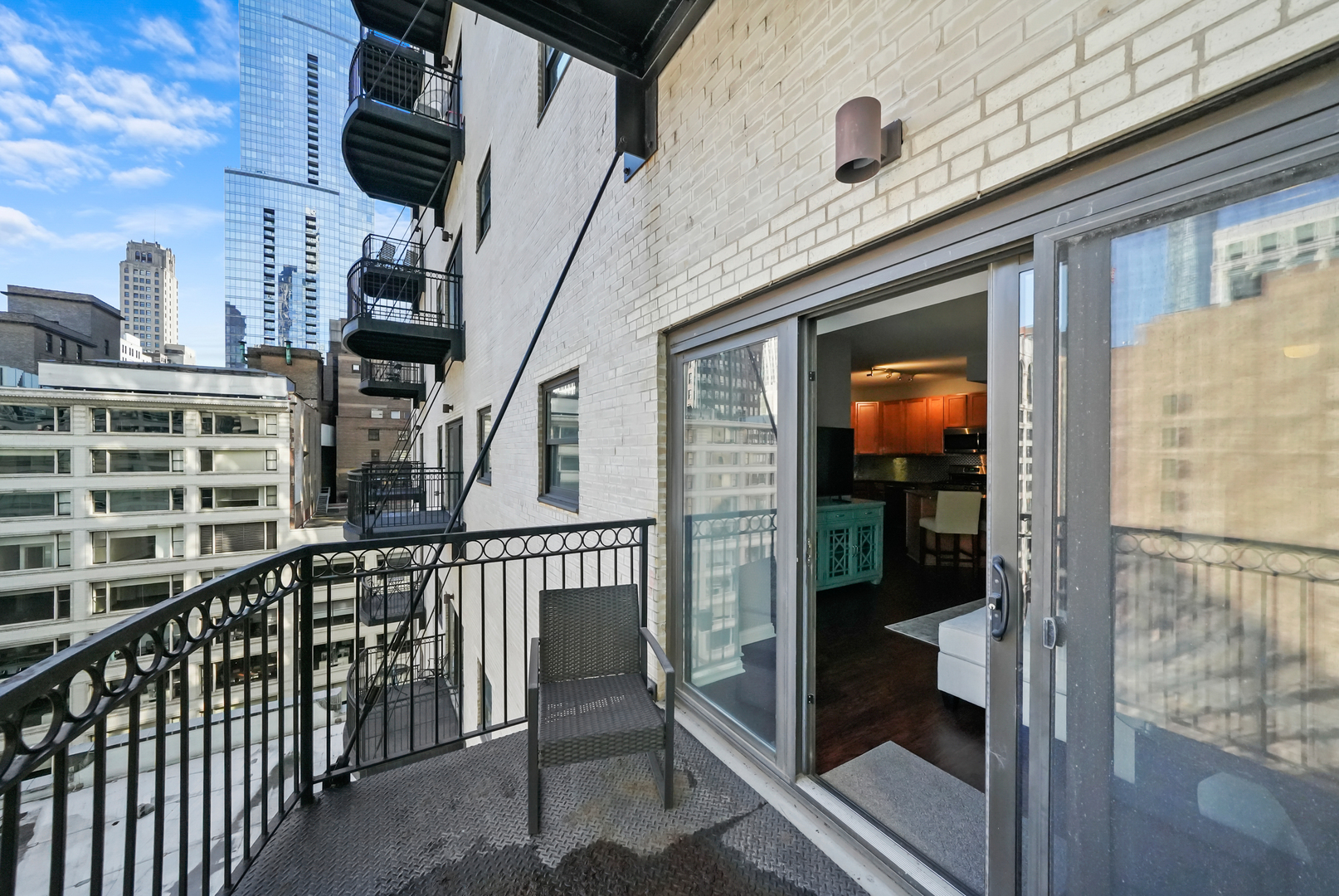 8 W Monroe Street Unit: 1109