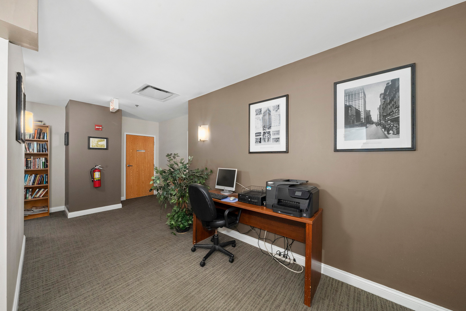 8 W Monroe Street Unit: 1109