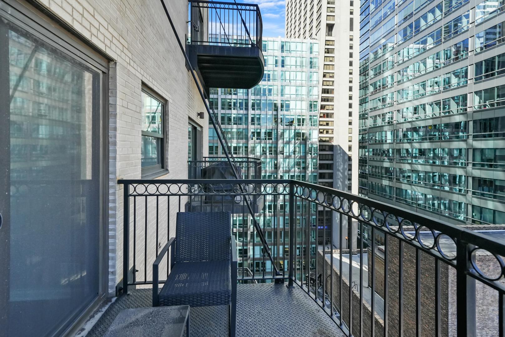 8 W Monroe Street Unit: 1109