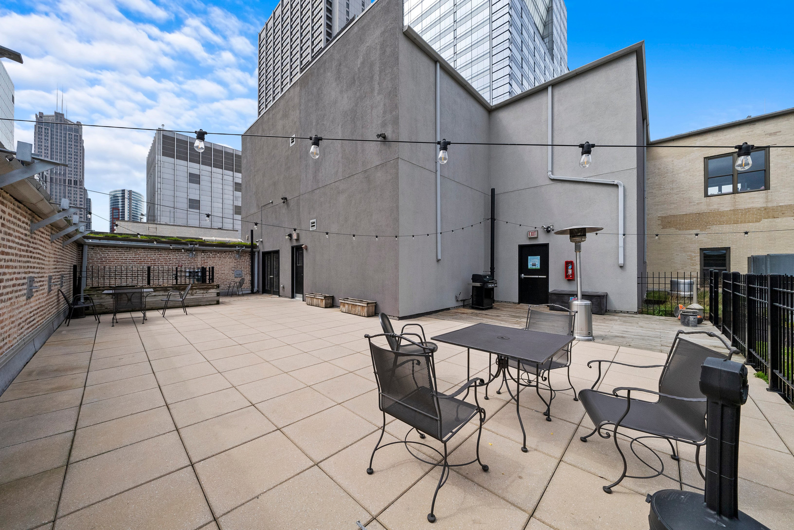 8 W Monroe Street Unit: 1109