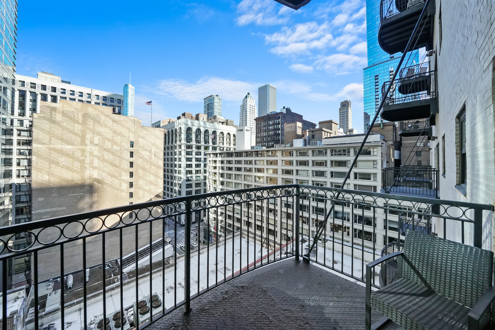8 W Monroe Street Unit: 1109