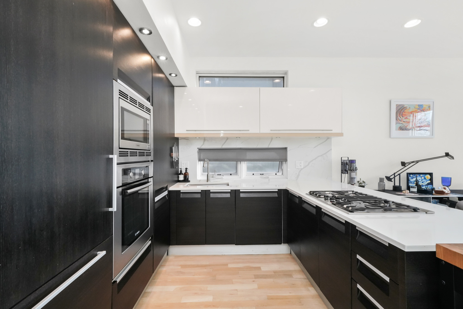 879 N Marshfield Avenue Unit: 3