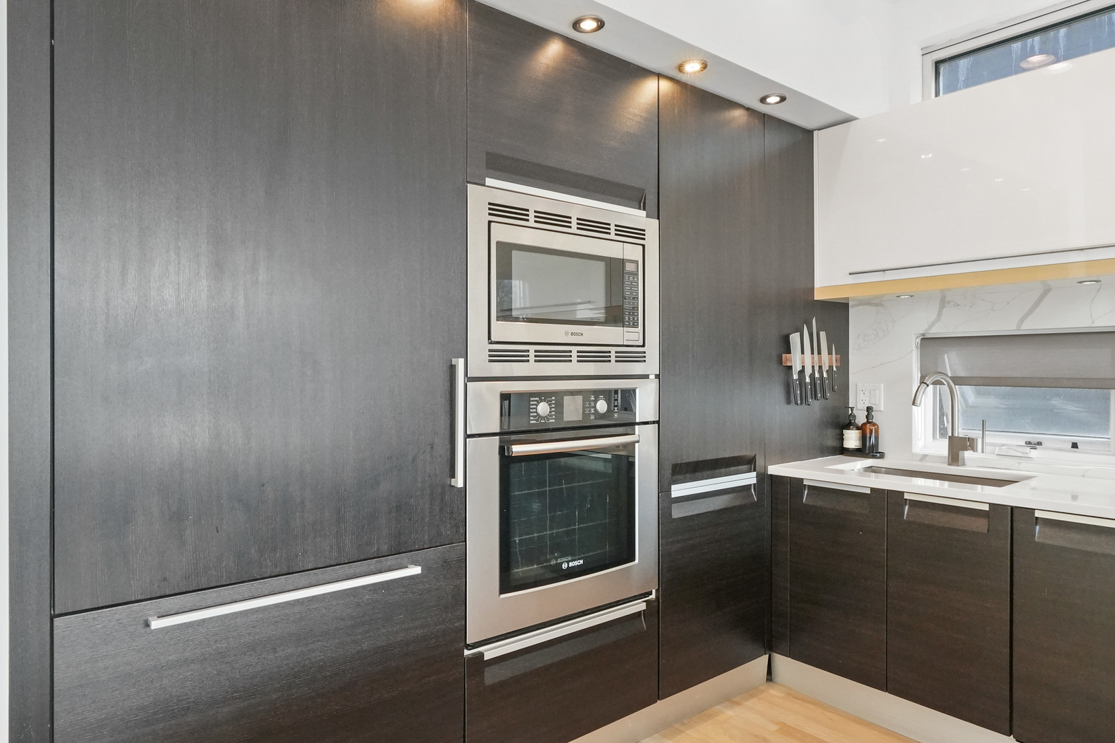 879 N Marshfield Avenue Unit: 3