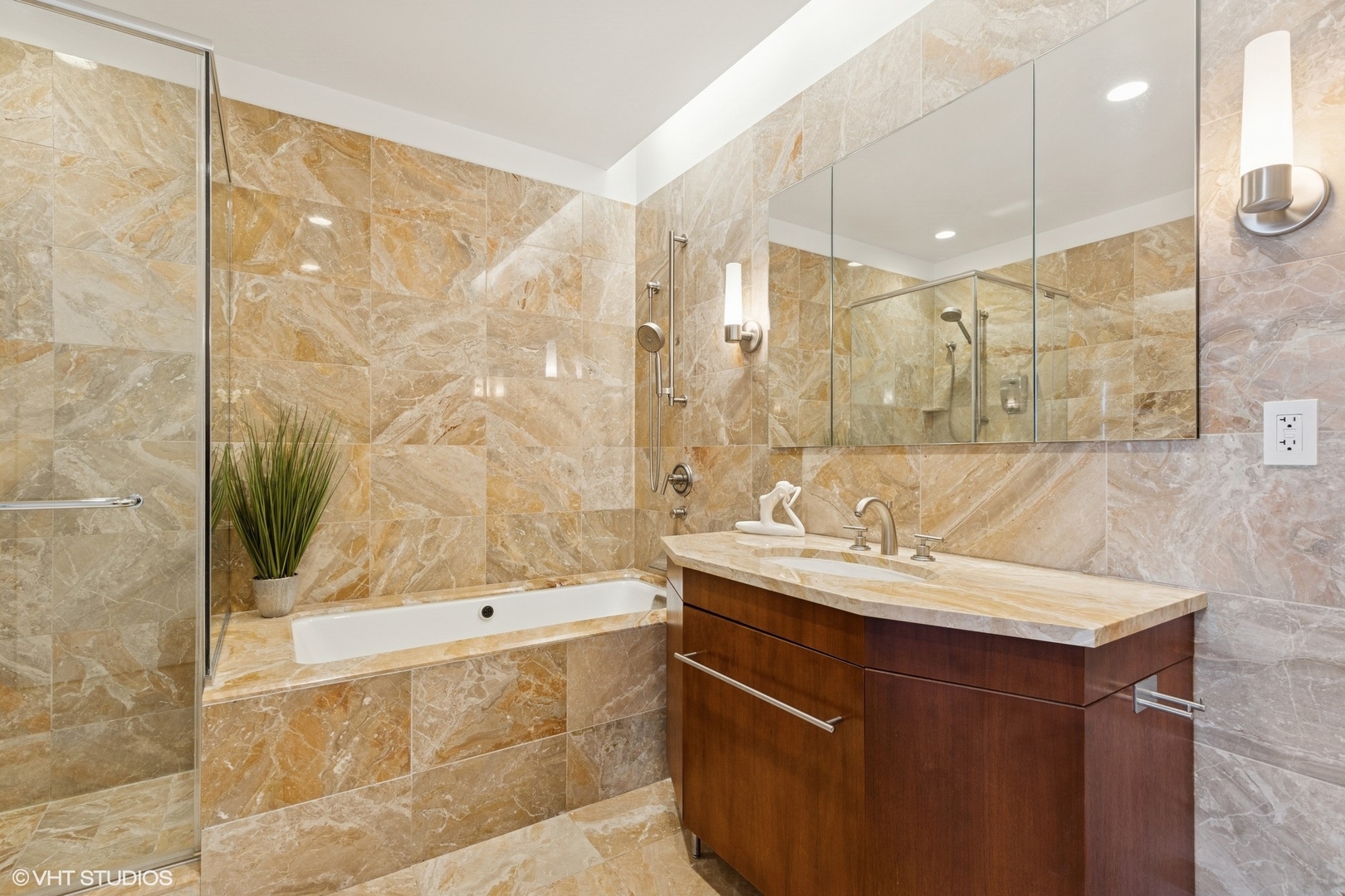 401 N Wabash Avenue Unit: 59B