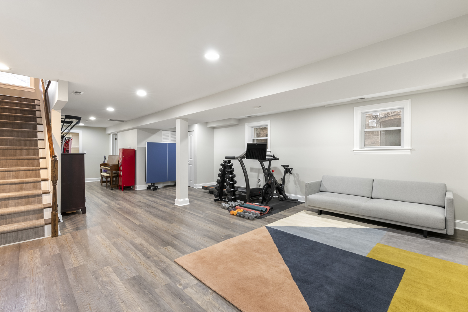 1541 W Addison Street