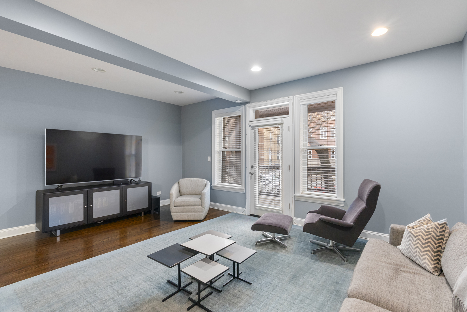 1541 W Addison Street