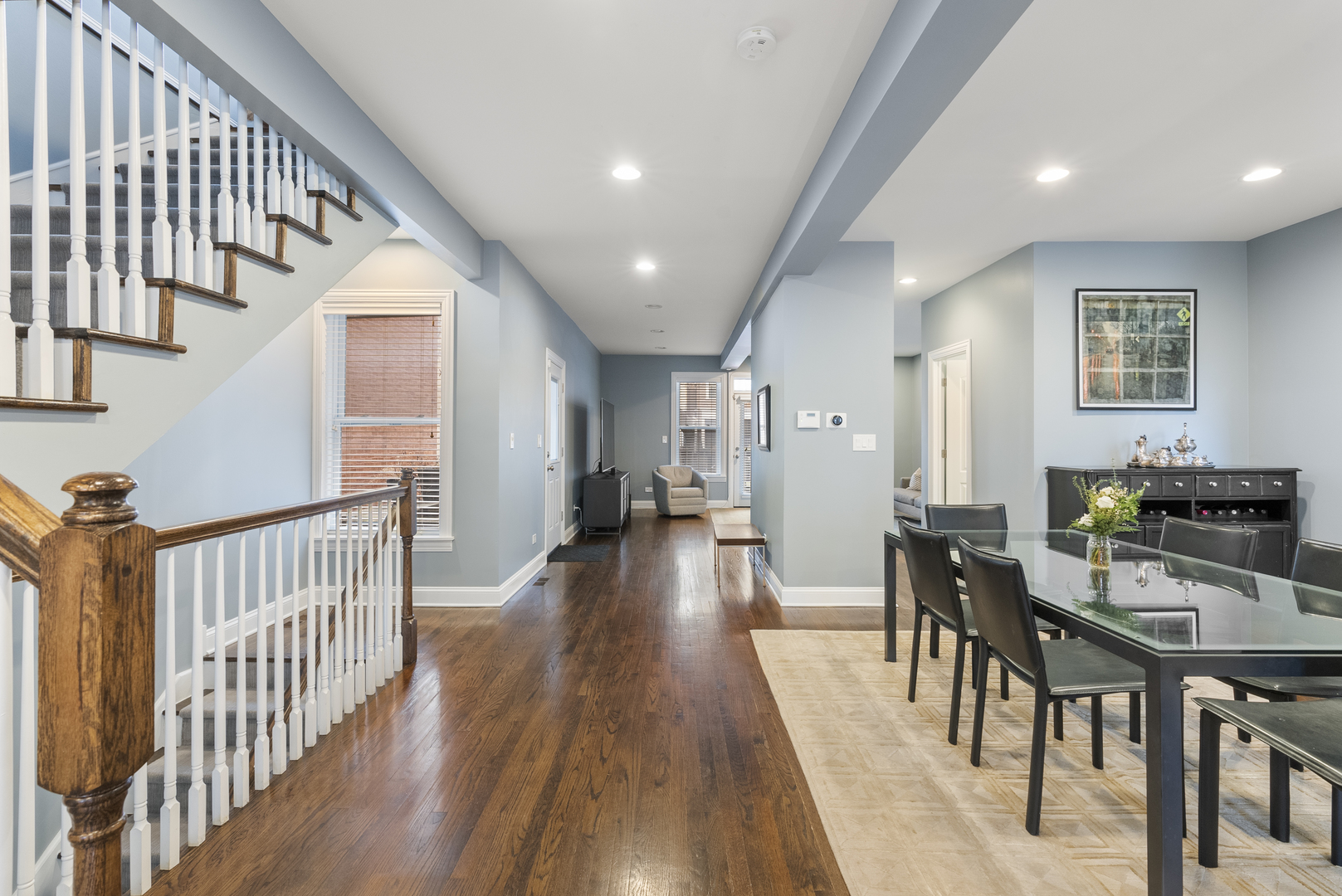 1541 W Addison Street