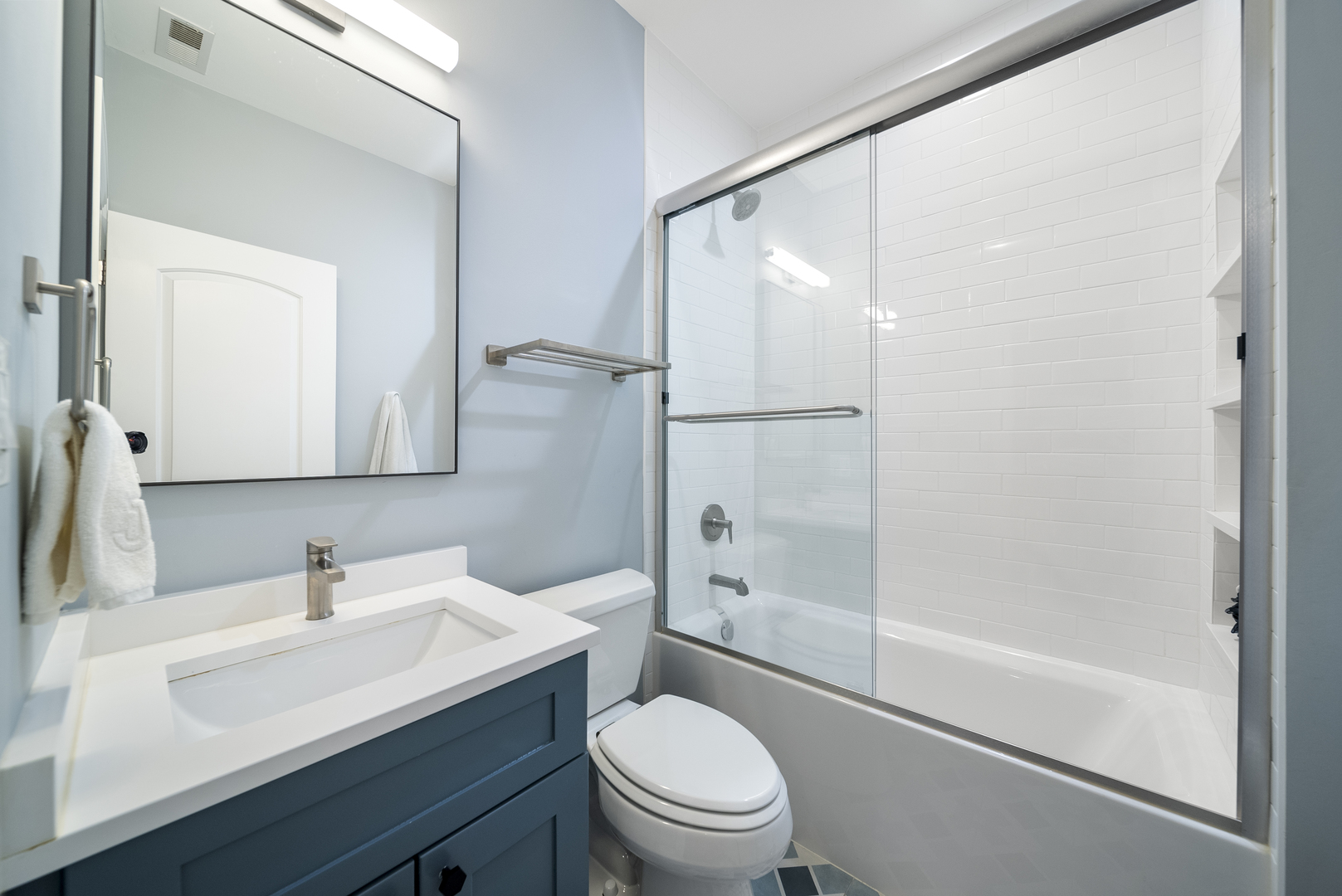 1541 W Addison Street