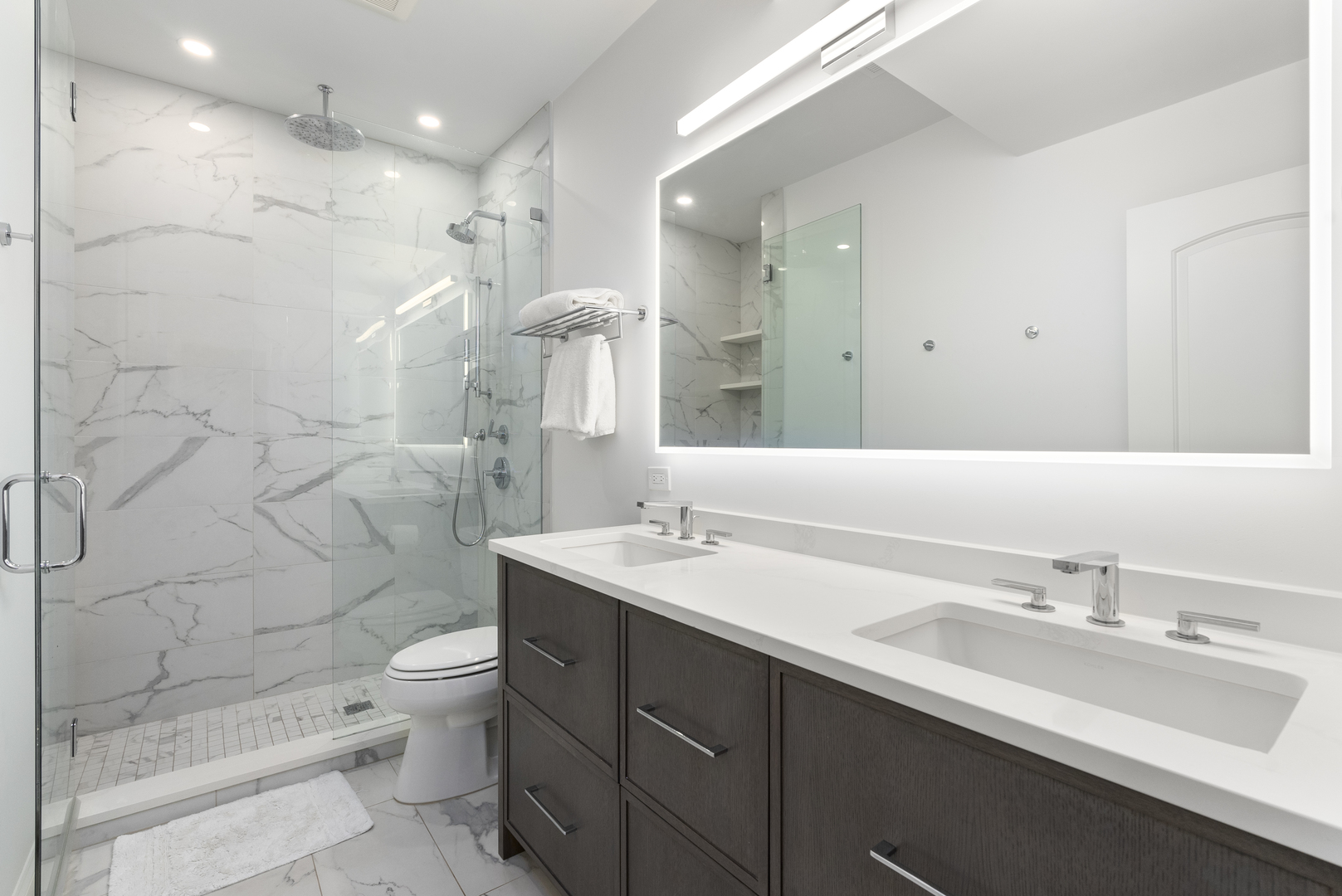 1541 W Addison Street