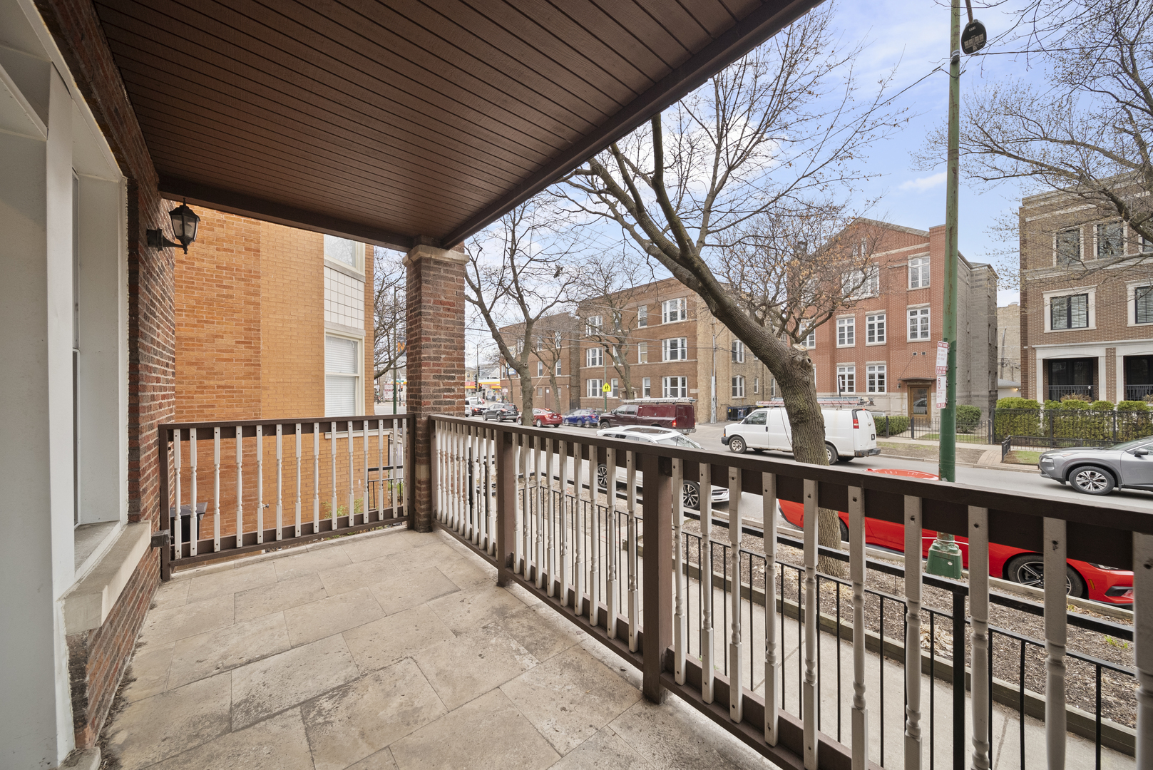 1541 W Addison Street