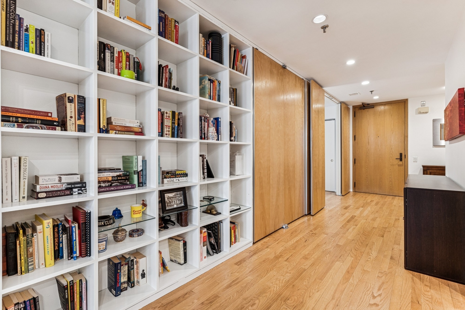 680 N Lake Shore Drive Unit: 1507