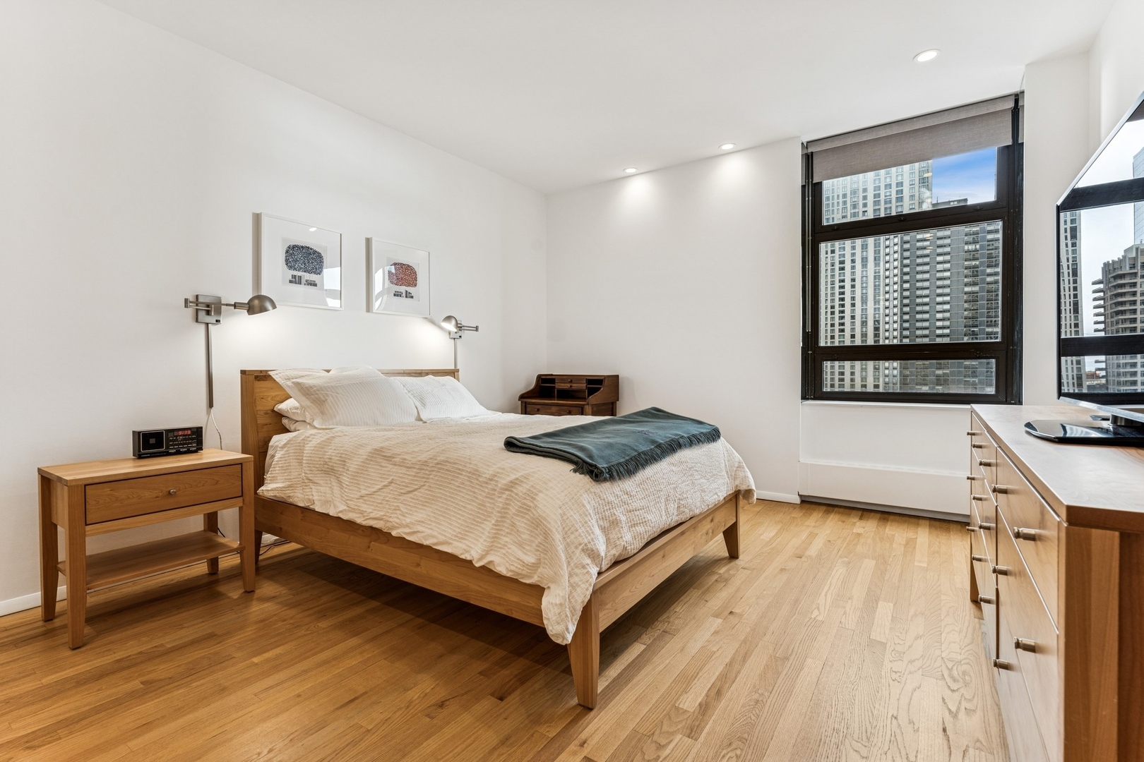 680 N Lake Shore Drive Unit: 1507