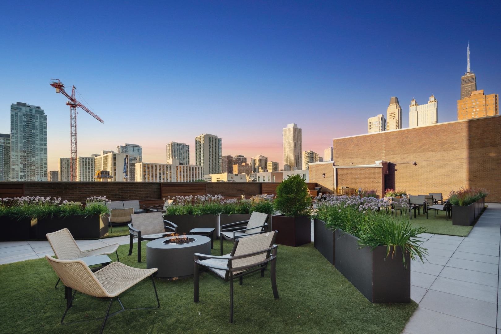 849 N Franklin Street Unit: 1219