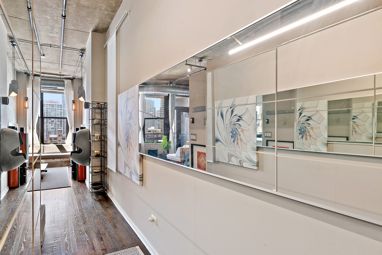 849 N Franklin Street Unit: 1219