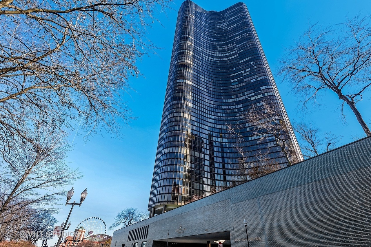 505 N Lake Shore Drive Unit: 1818