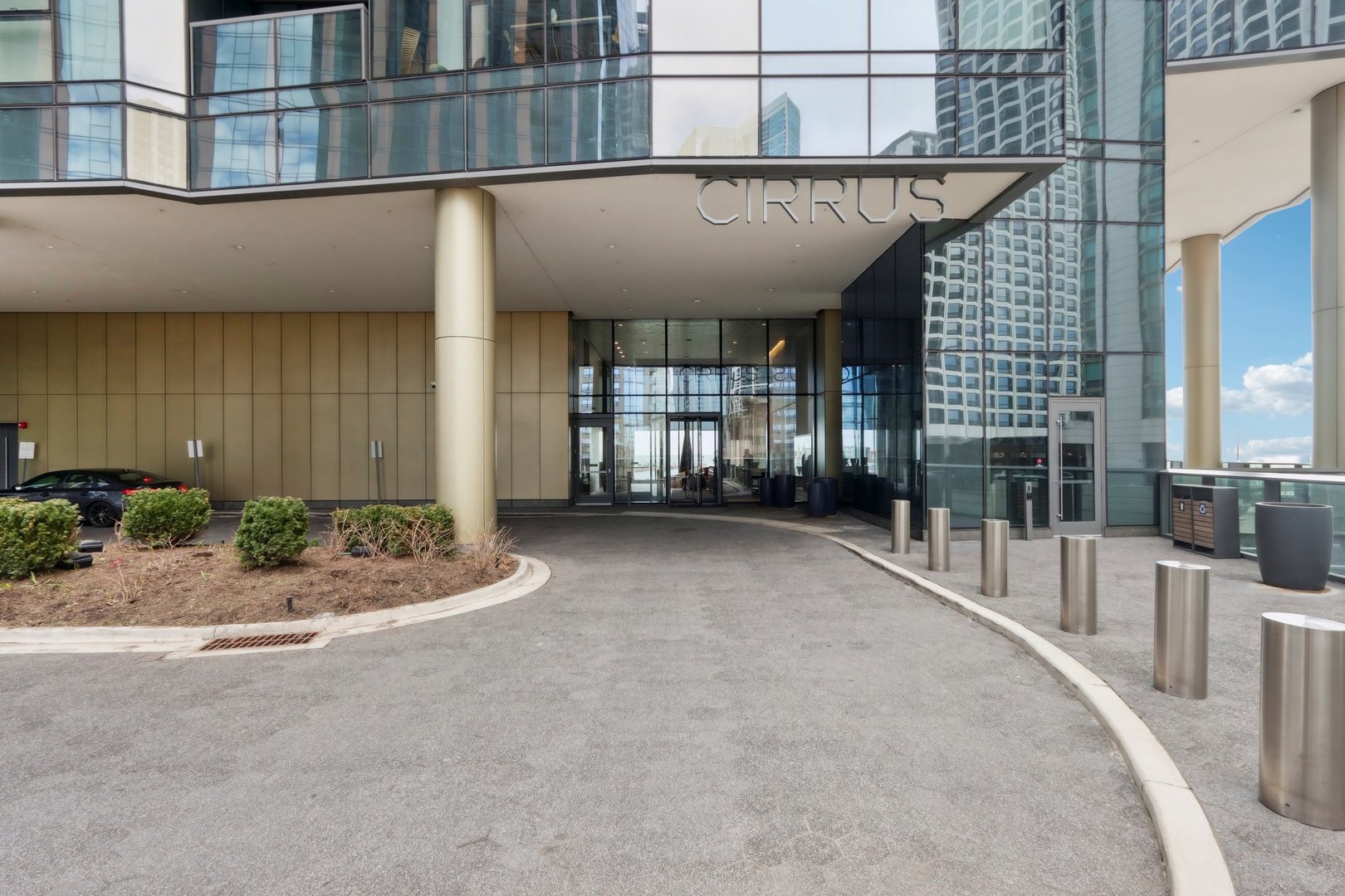 211 N Harbor Drive Unit: 1008