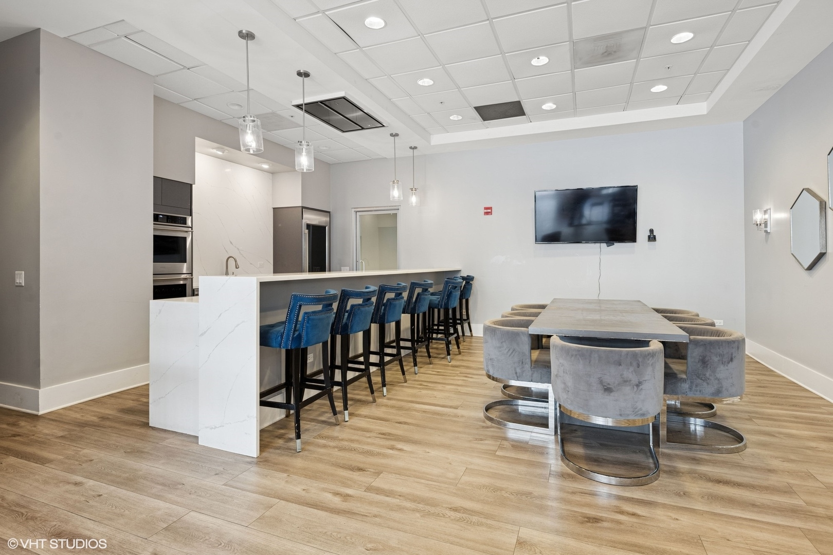 545 N Dearborn Street Unit: 2311