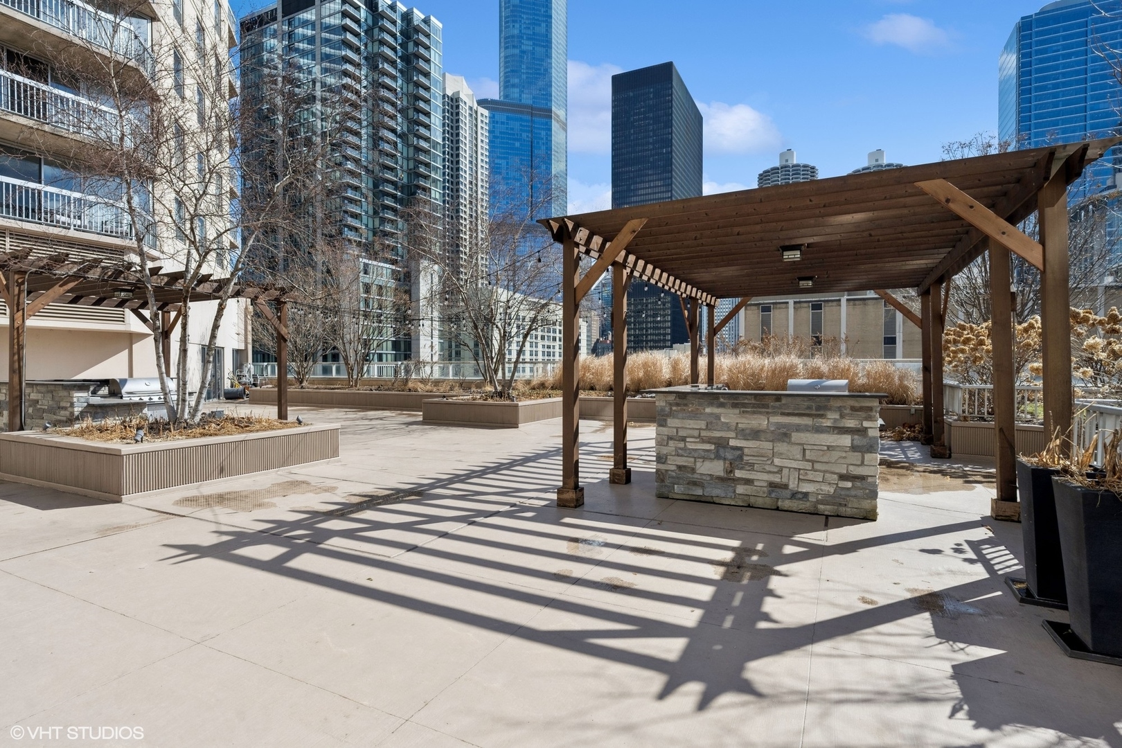 545 N Dearborn Street Unit: 2311