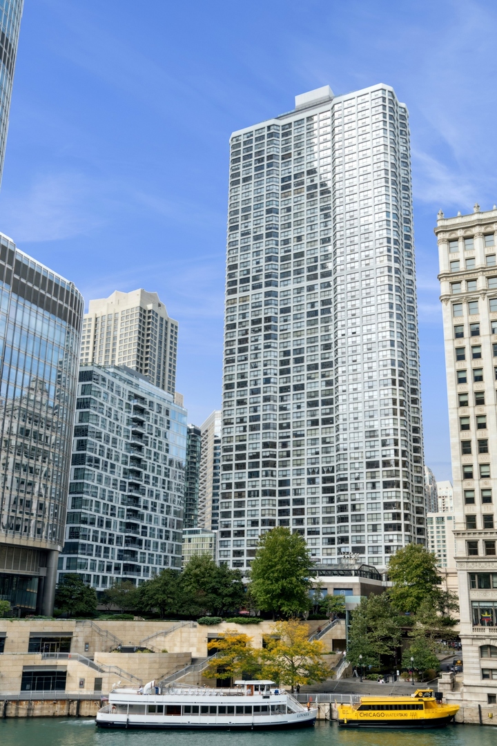 405 N Wabash Avenue Unit: 3811