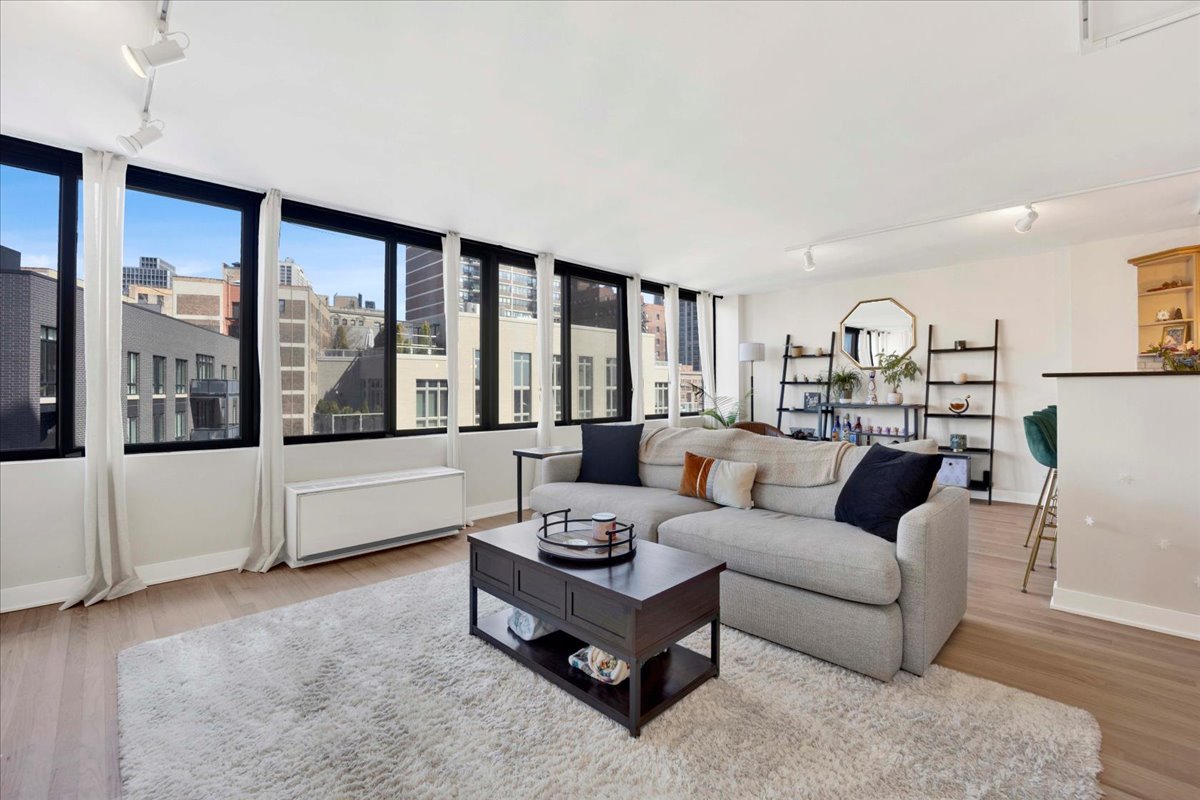 2754 N Hampden Court Unit: 805