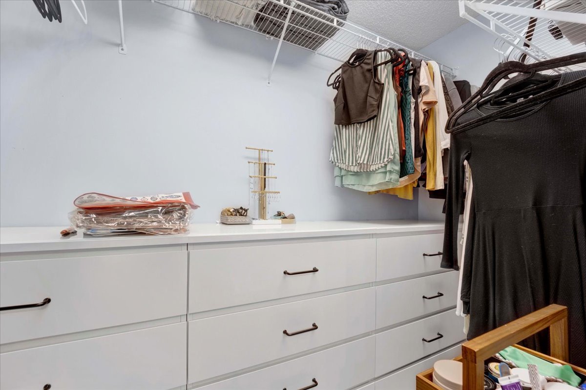 2754 N Hampden Court Unit: 805