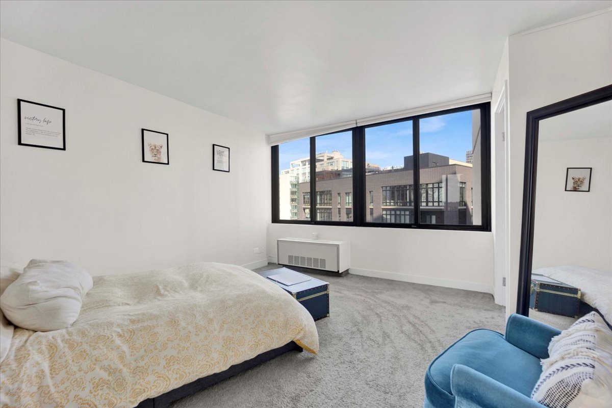 2754 N Hampden Court Unit: 805