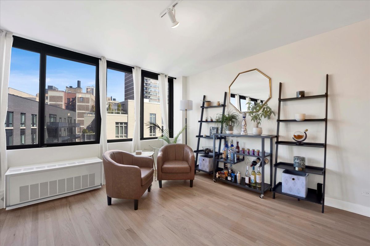 2754 N Hampden Court Unit: 805