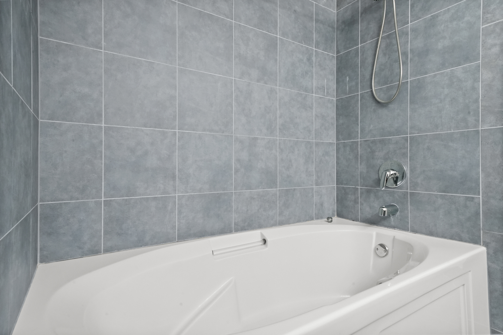 235 W VAN BUREN Street Unit: 2719