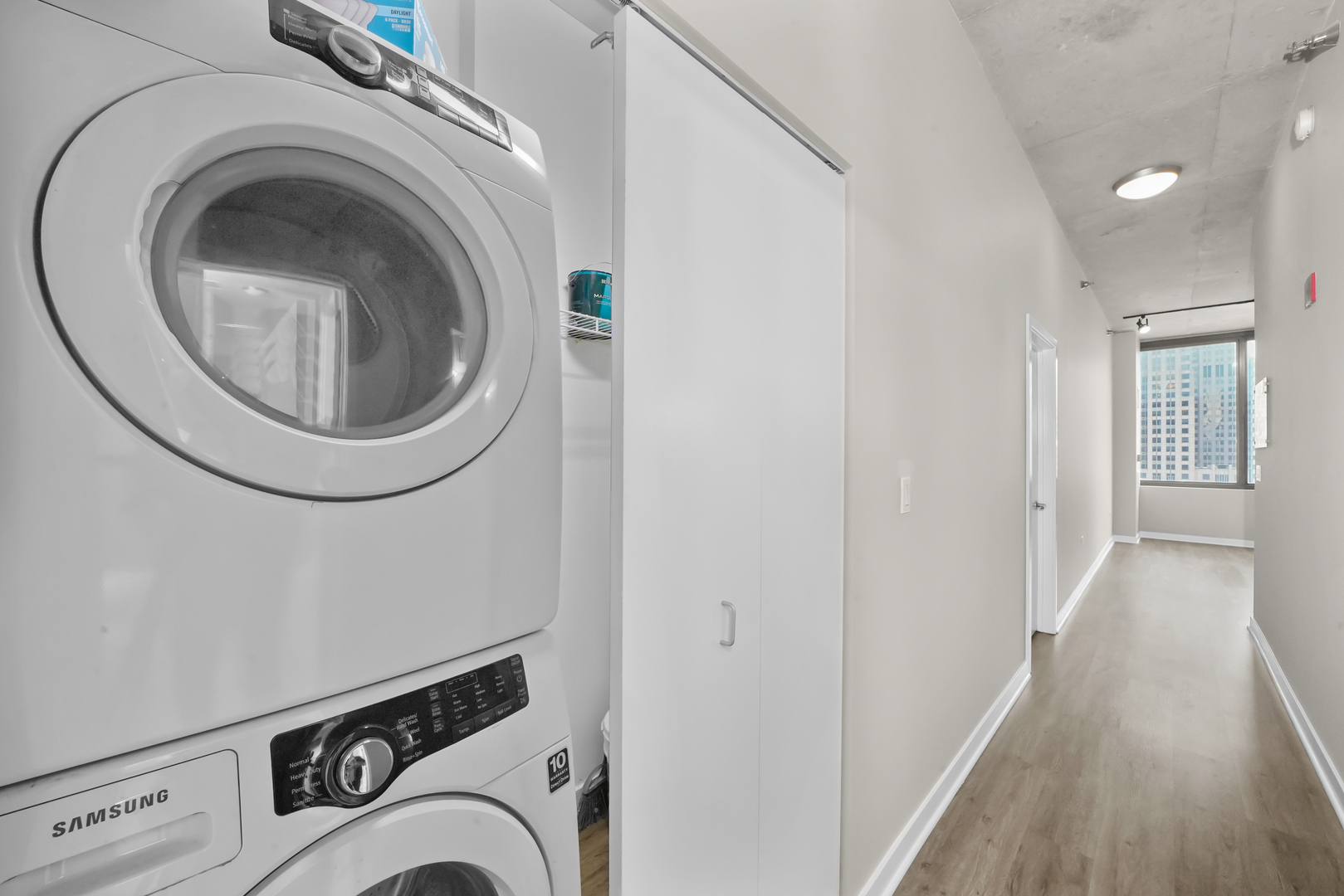 235 W VAN BUREN Street Unit: 2719