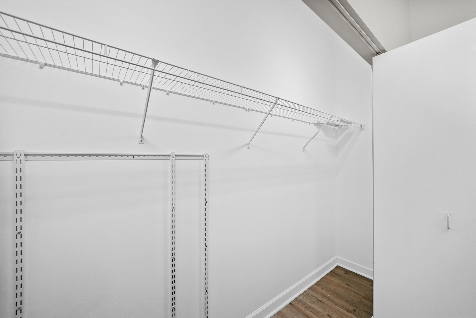 235 W VAN BUREN Street Unit: 2719