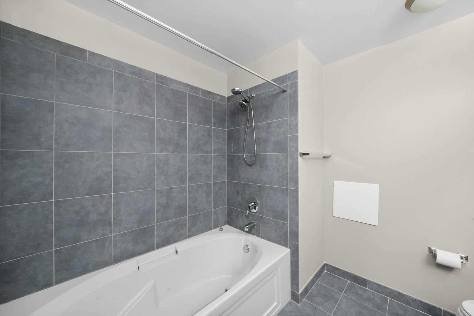 235 W VAN BUREN Street Unit: 2719