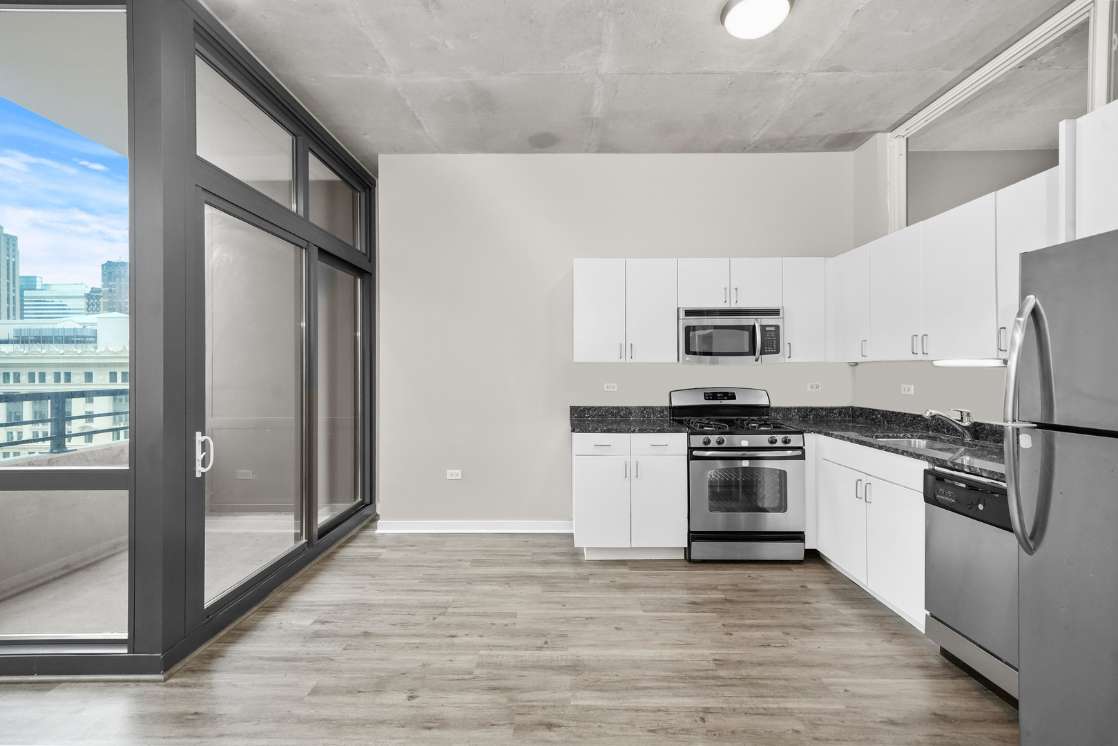 235 W VAN BUREN Street Unit: 2719