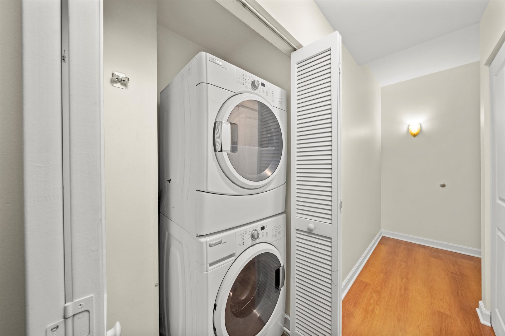 1250 S Michigan Avenue Unit: 1301