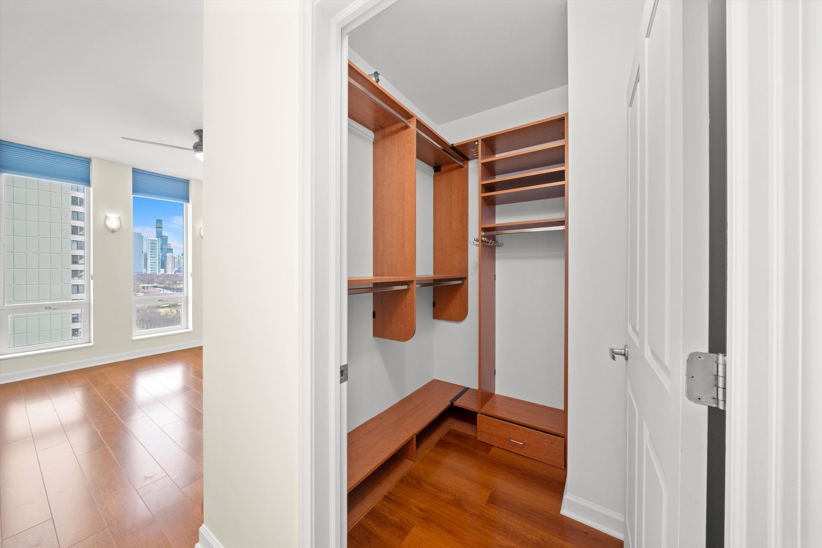 1250 S Michigan Avenue Unit: 1301