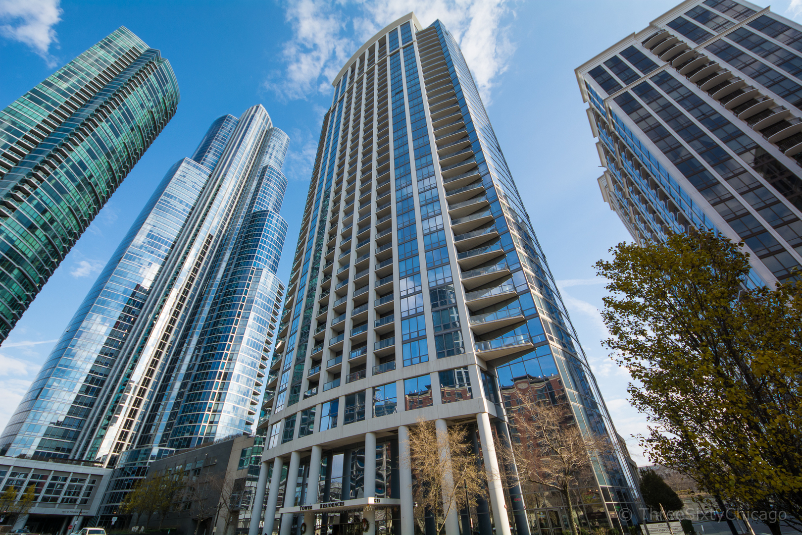 1235 S Prairie Avenue Unit: 3507