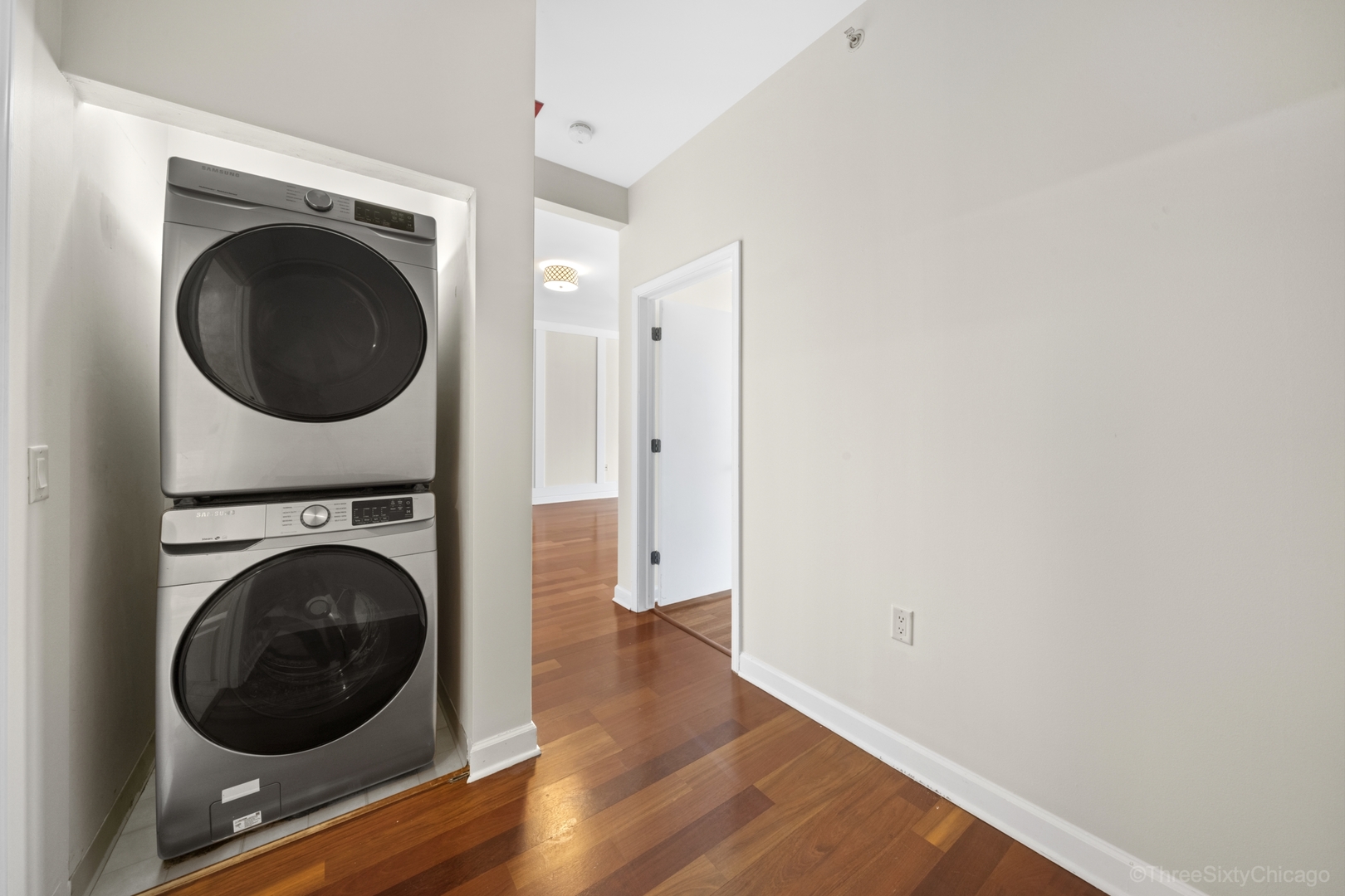 1235 S Prairie Avenue Unit: 3507