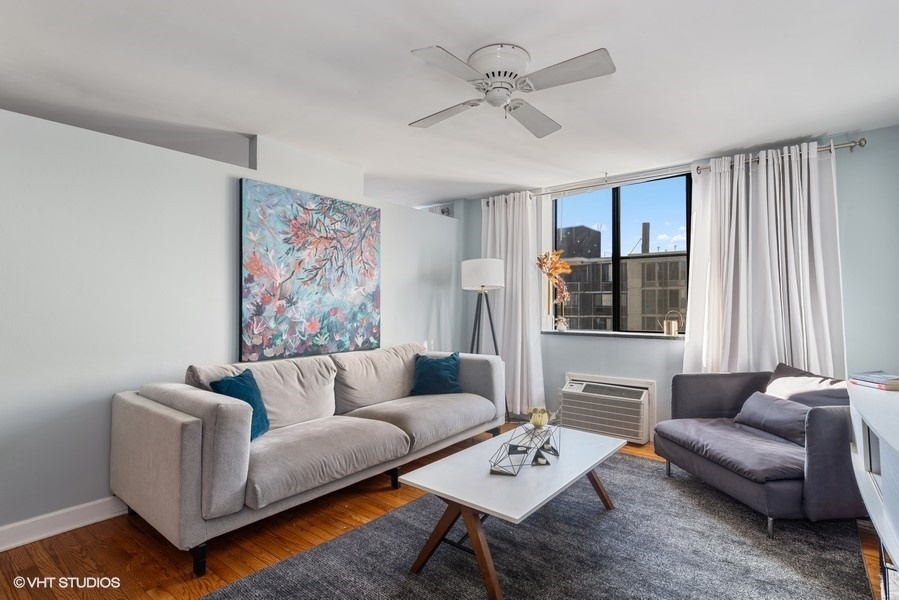 1339 N Dearborn Street Unit: 16G