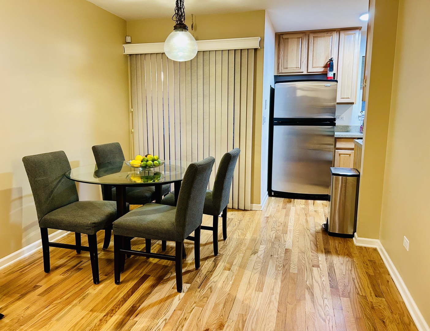 3951 W Ainslie Street Unit: 7