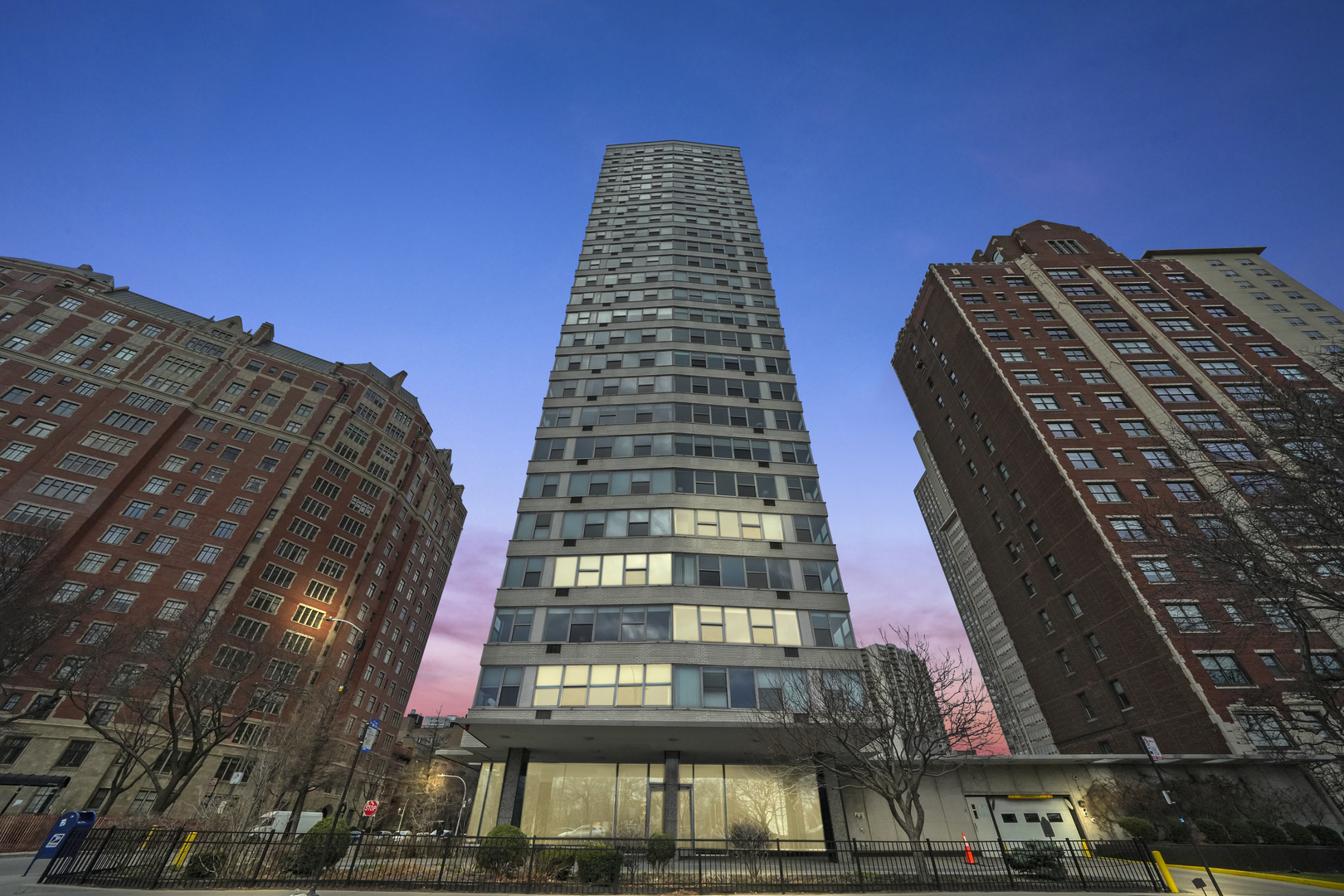 3900 N LAKE SHORE Drive Unit: 6K